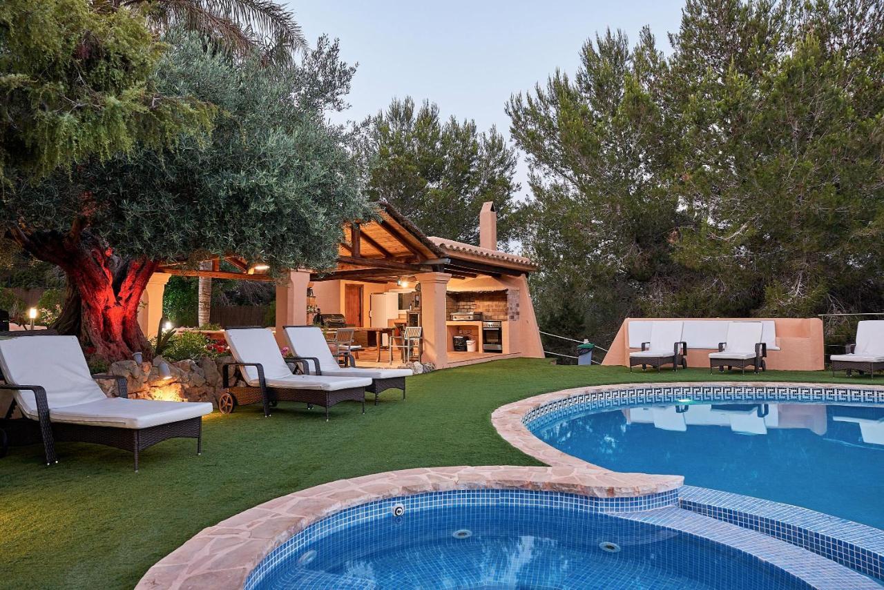 Gran Casa Con Pisina Privada Gimnasio Y Ping Pong Sant Mateu d'Albarca